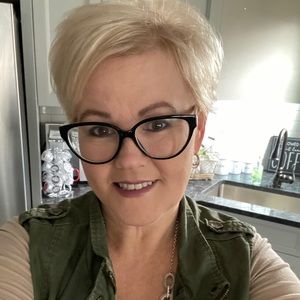 Meet your Posher, Stacey